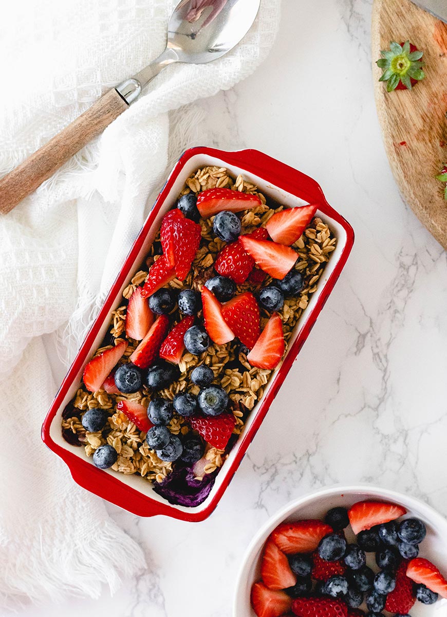 Strawberry baked oats