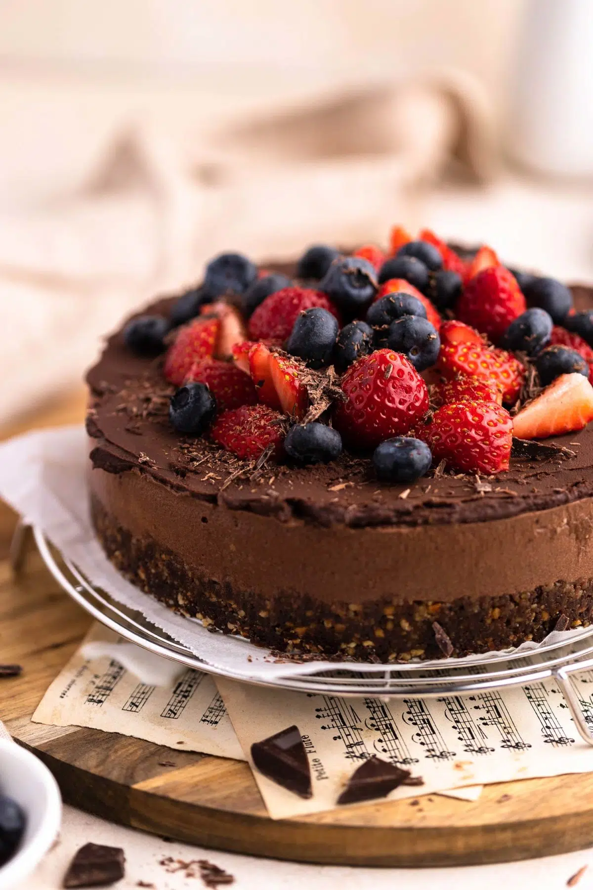 easy vegan chocolate mousse cake