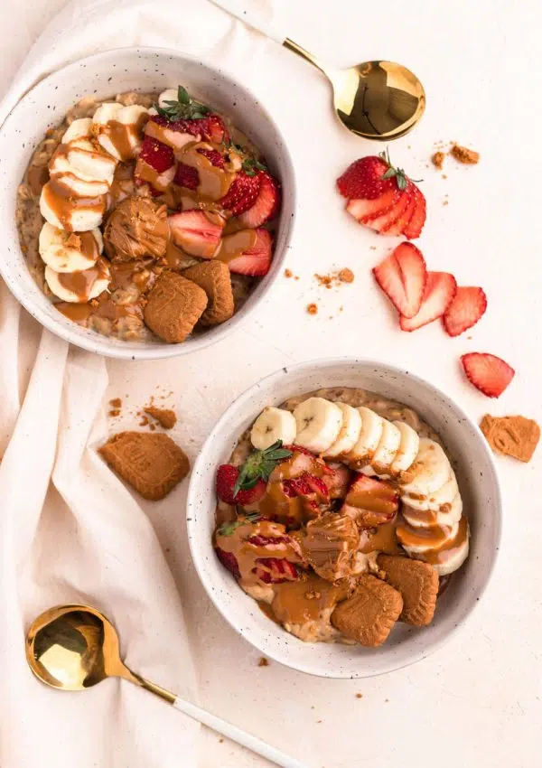 Biscoff Porridge – Easy & Vegan