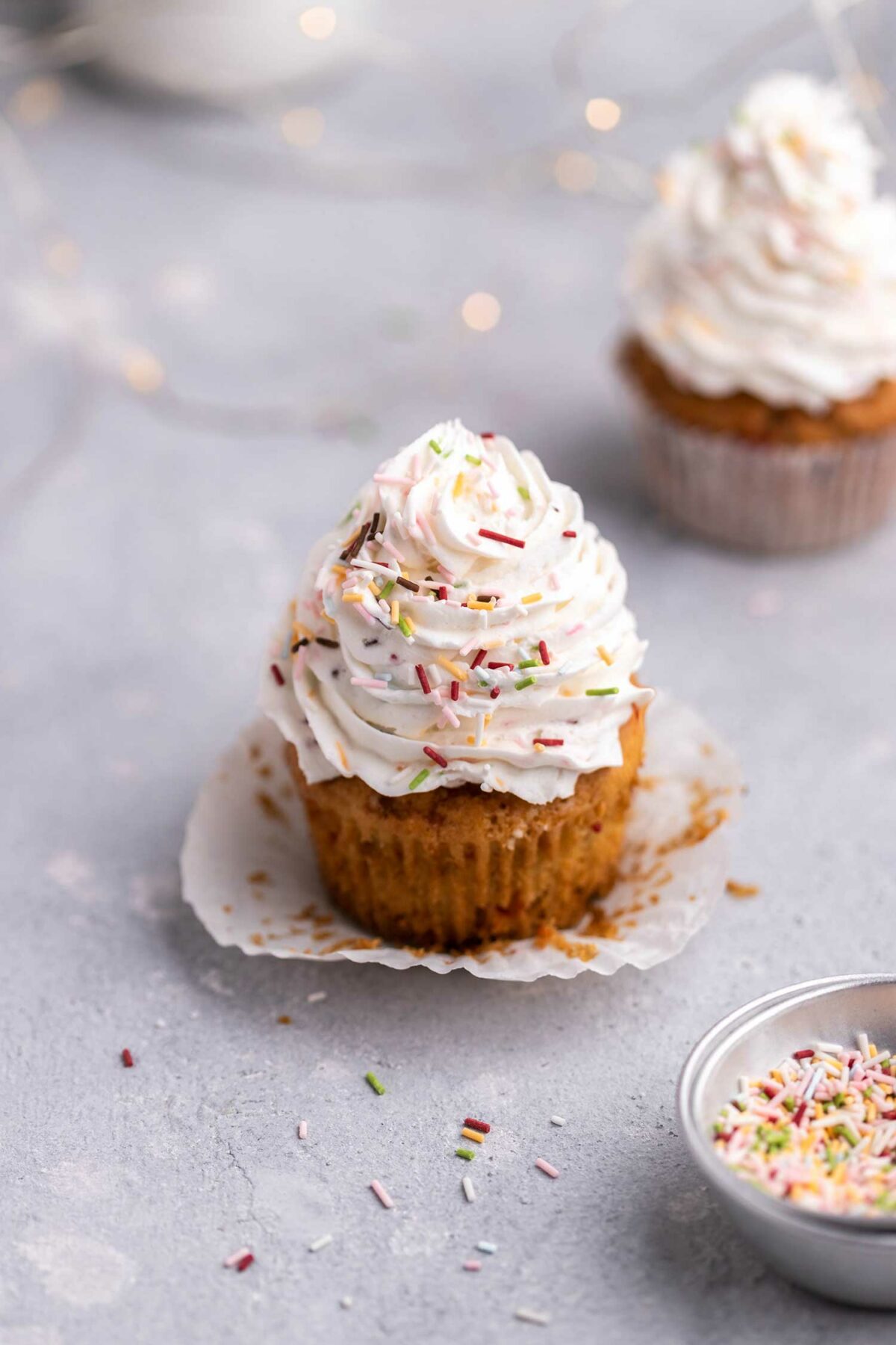 easy vegan funfetti cupcakes