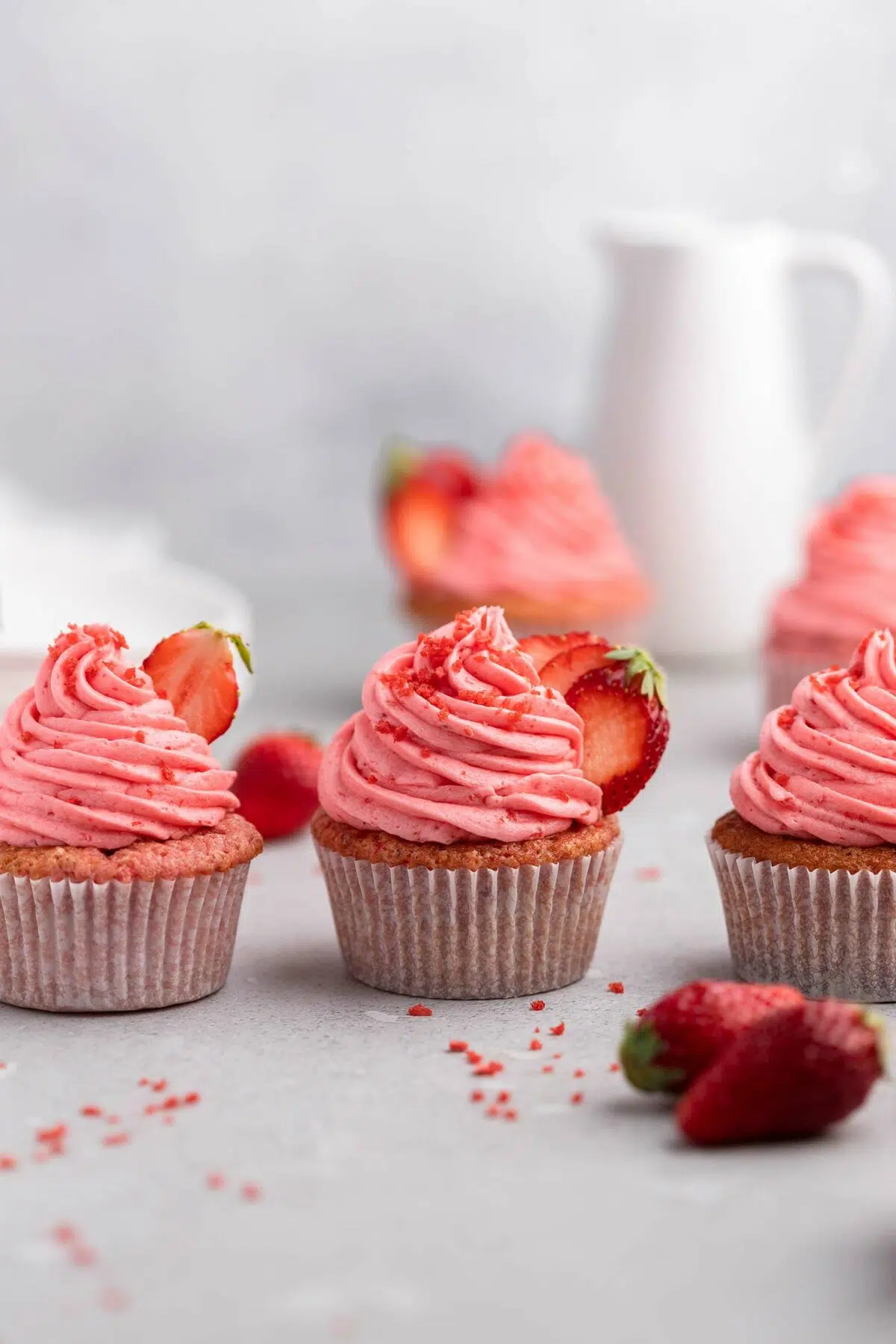 easy vegan strawberry cupcakes