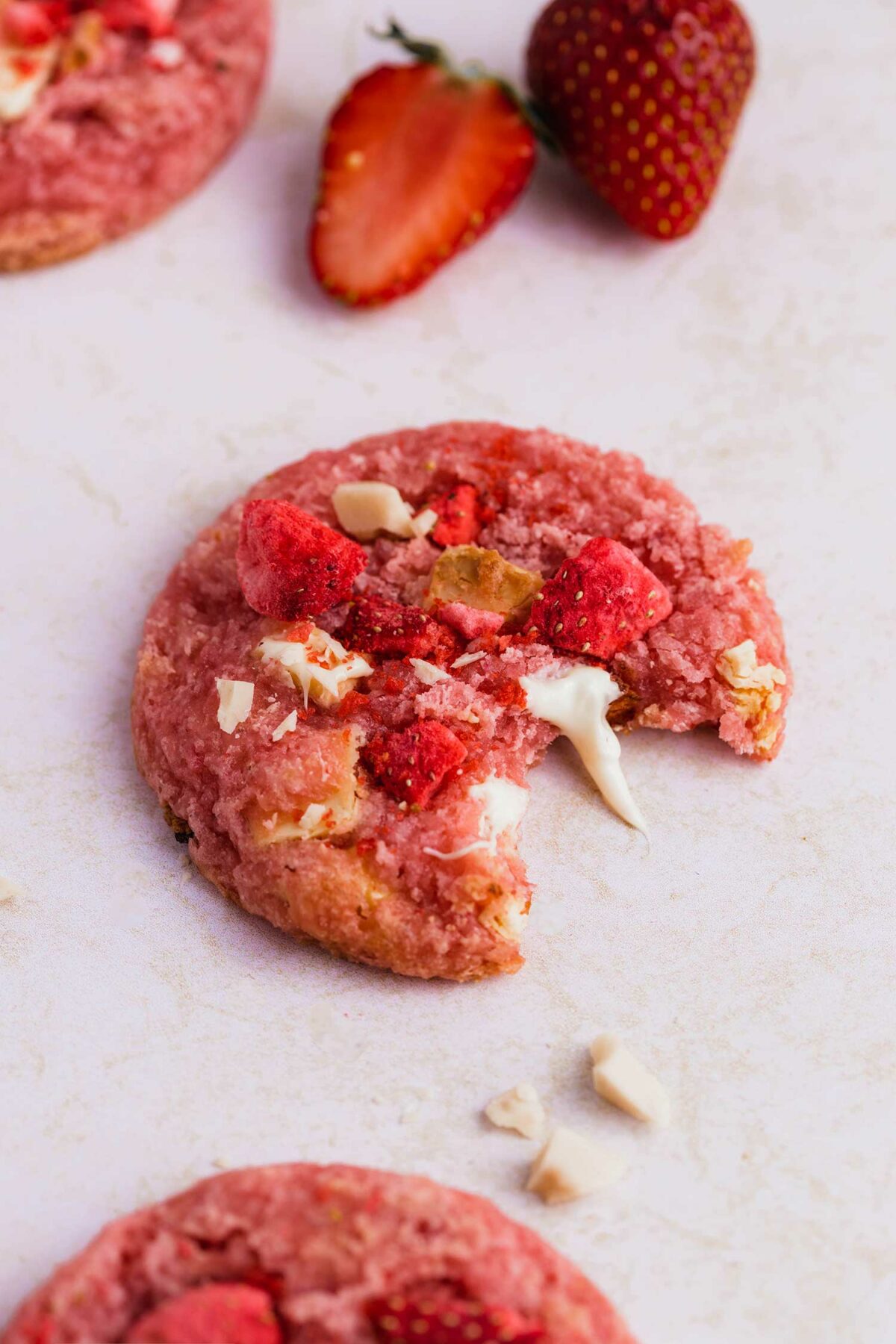 the best vegan strawberry cookies