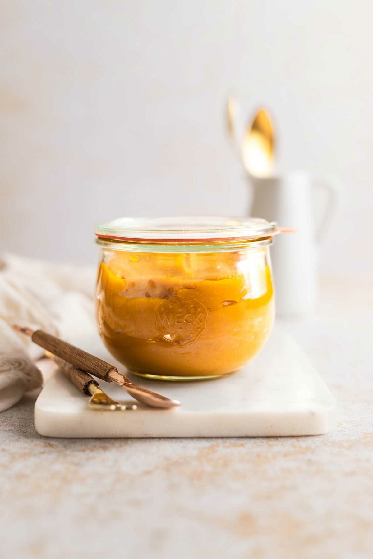 Homemade Pumpkin Puree from Scratch
