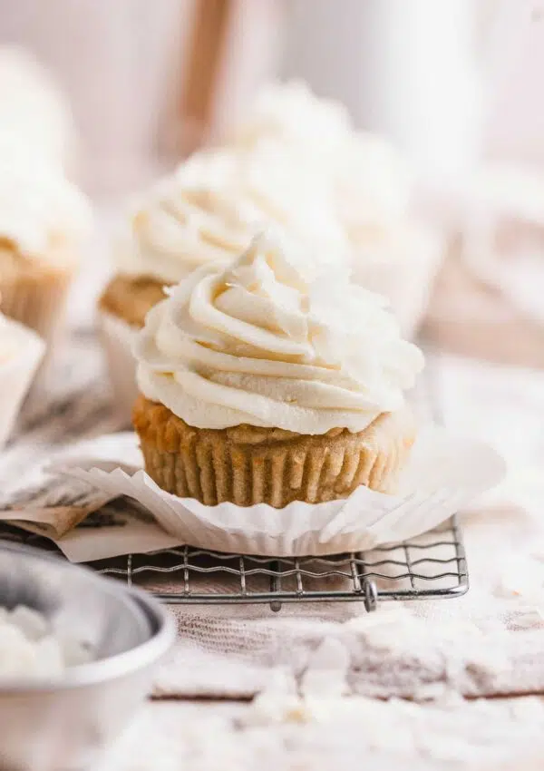 Vegan Coconut Cupcakes – Easy & Tasty