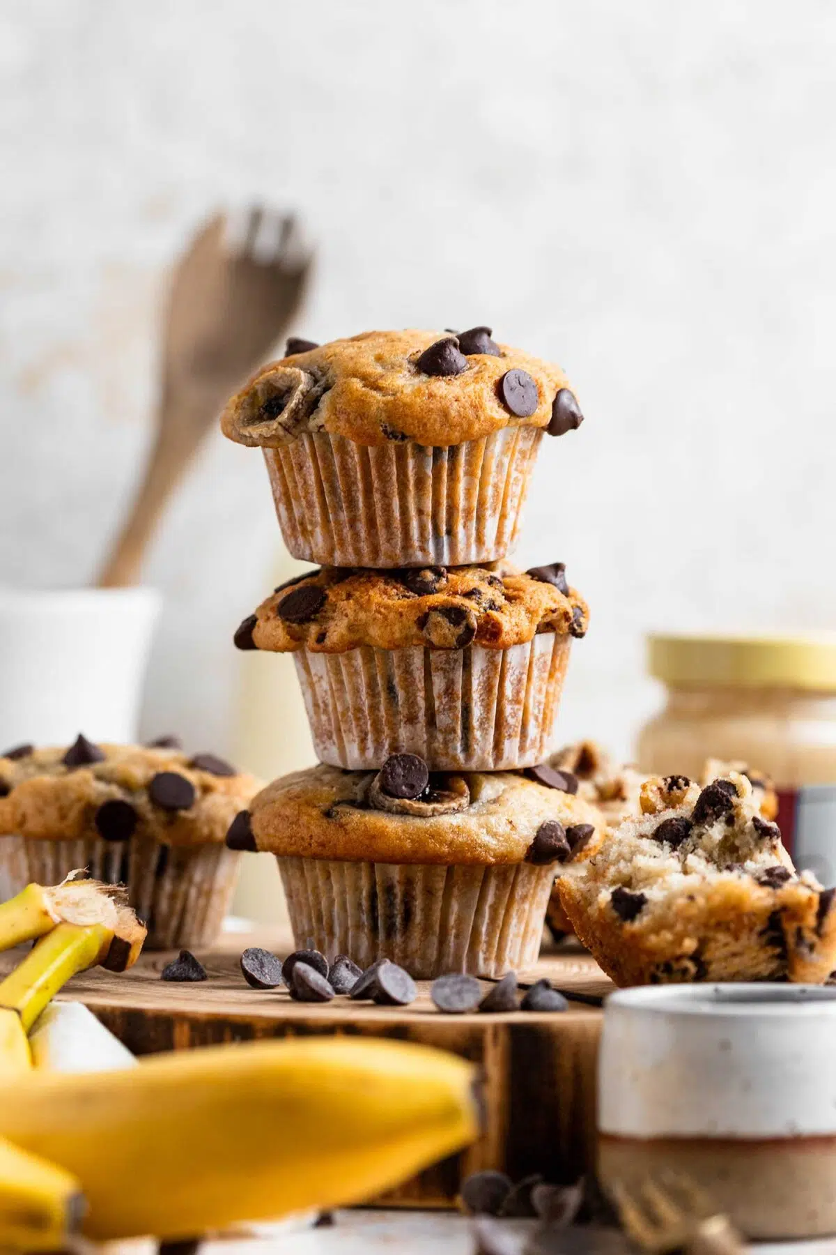 easy banana chocolate chip muffins