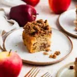 Apple crumble cake
