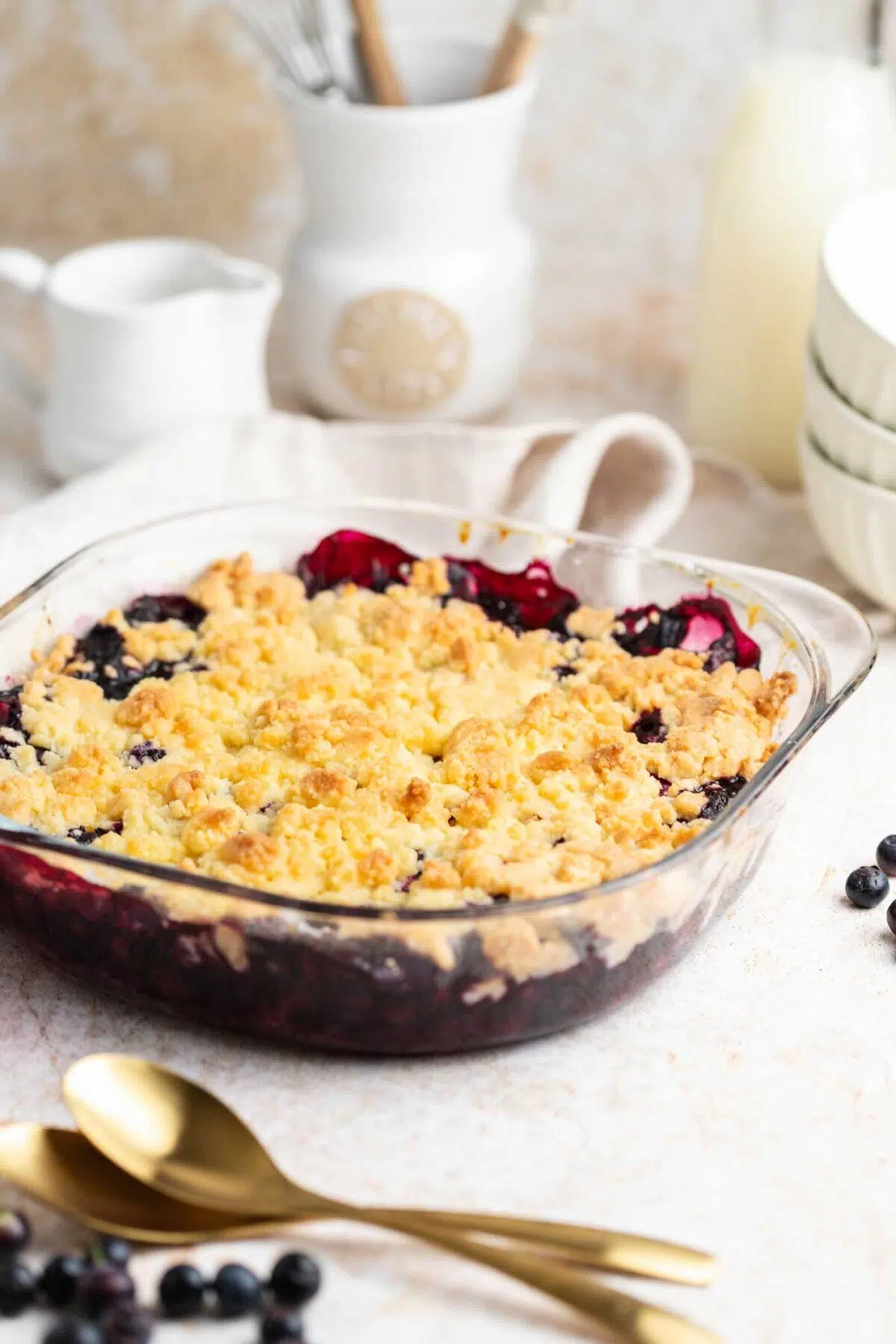 blueberry cobbler