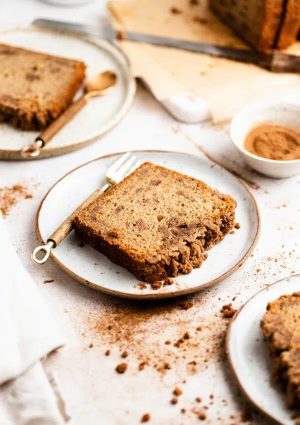 Cinnamon Loaf Cake – Easy, Vegan!