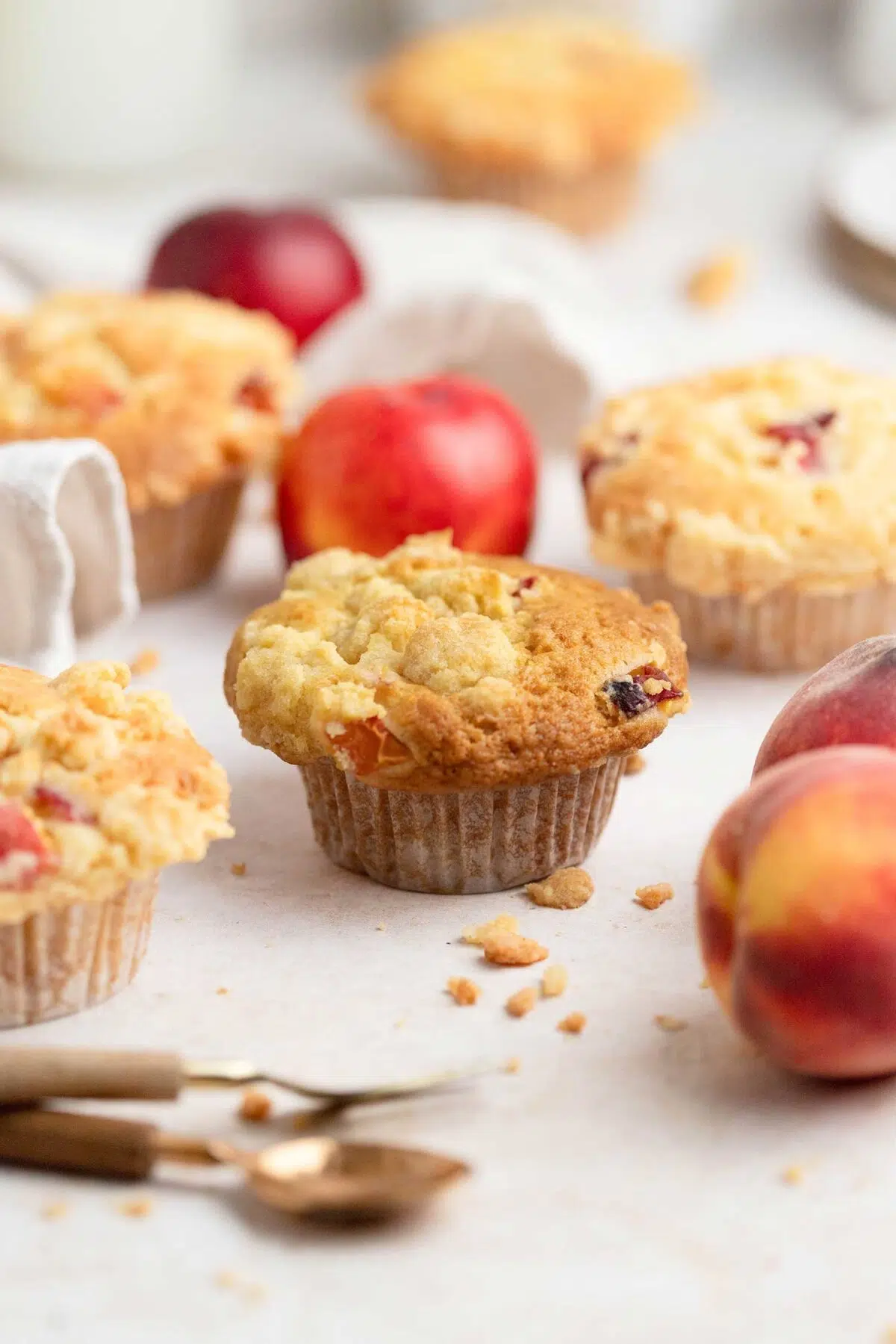 easy vegan peach muffins
