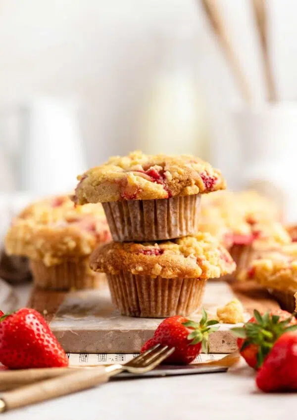 Vegan Strawberry Muffins – Easy!