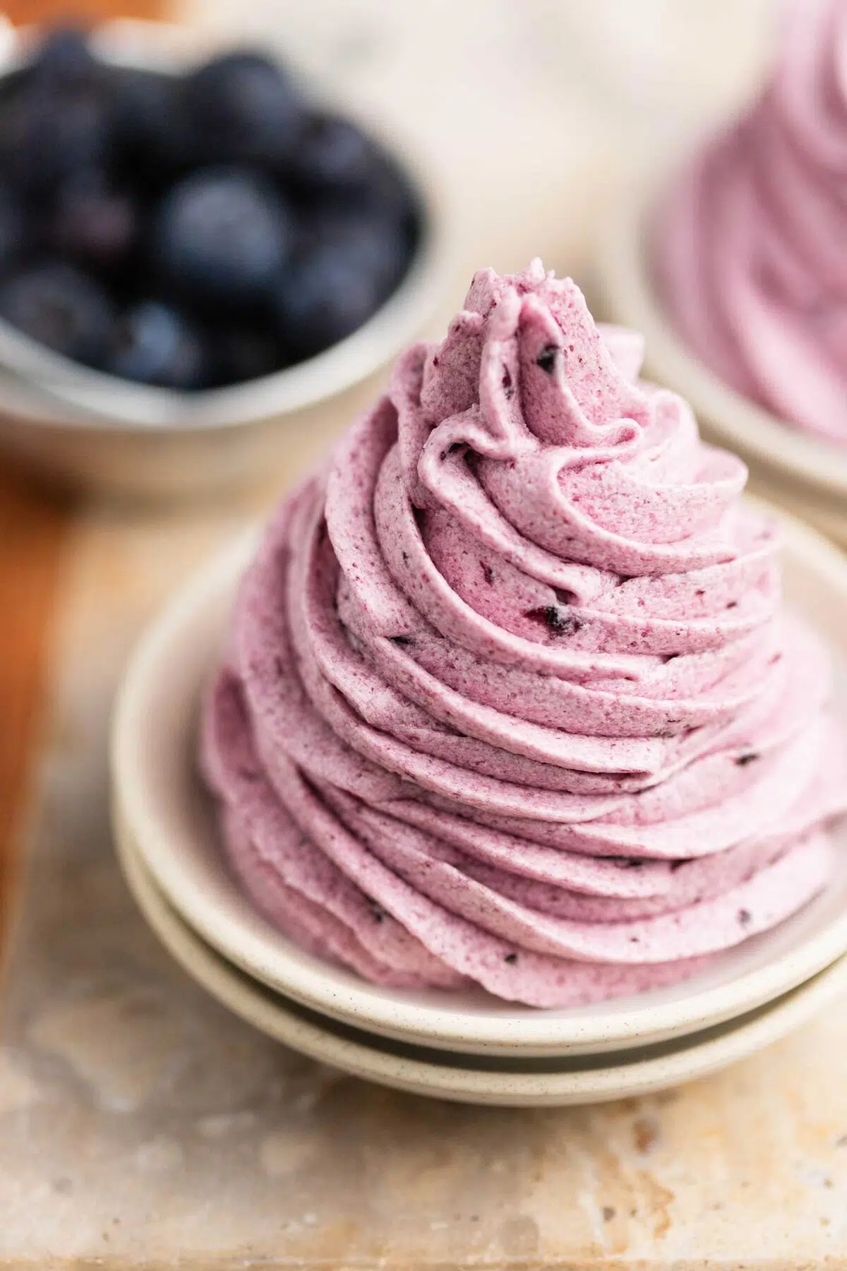 easy blueberry buttercream frosting