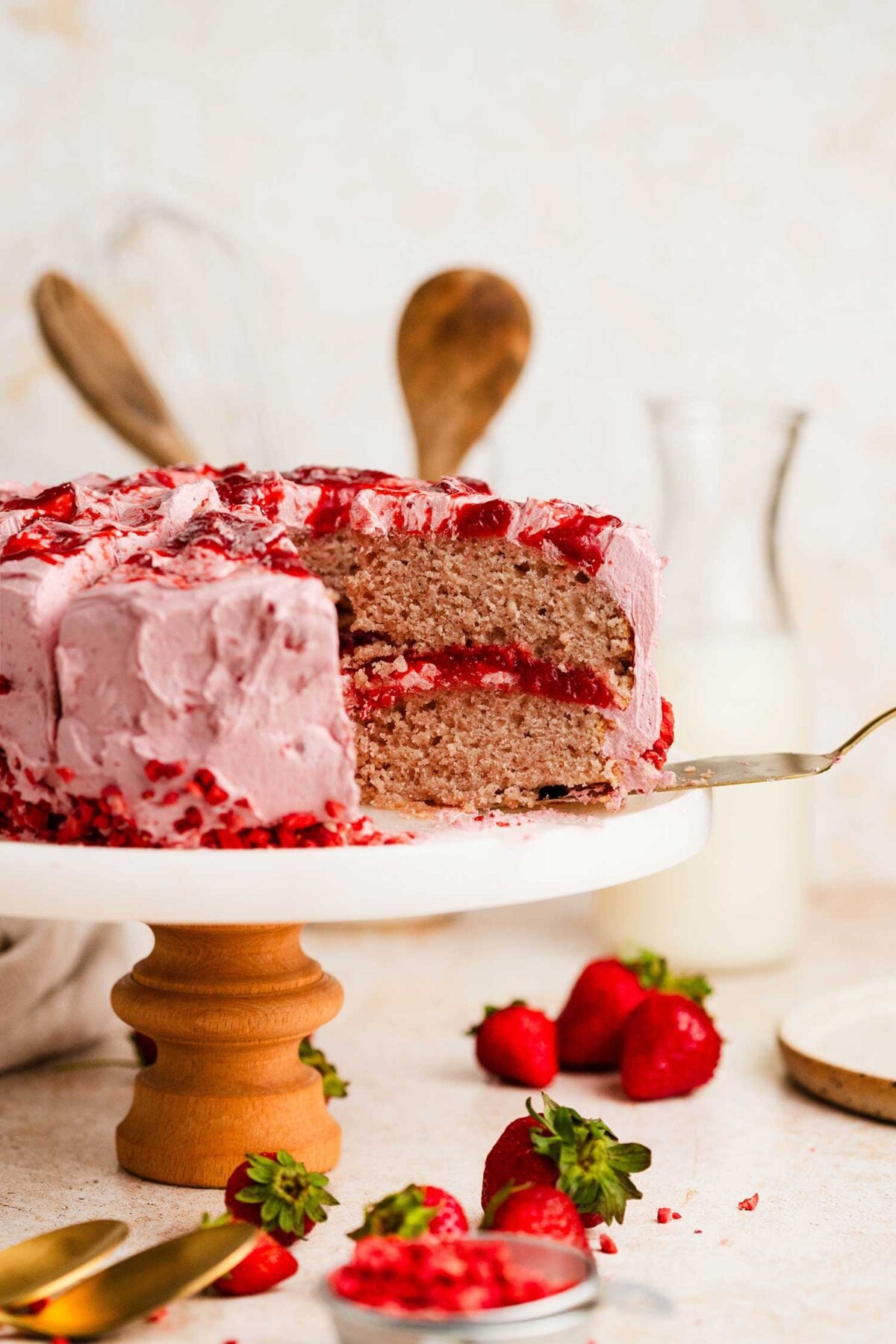 easy strawberry cake
