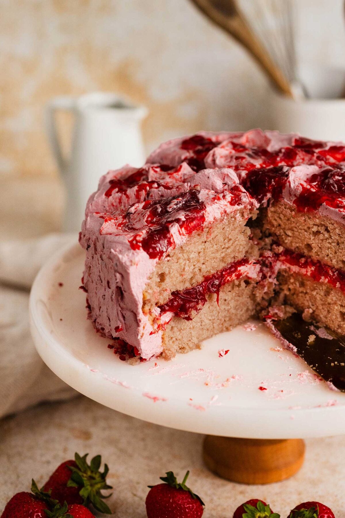 vegan easy strawberry cake