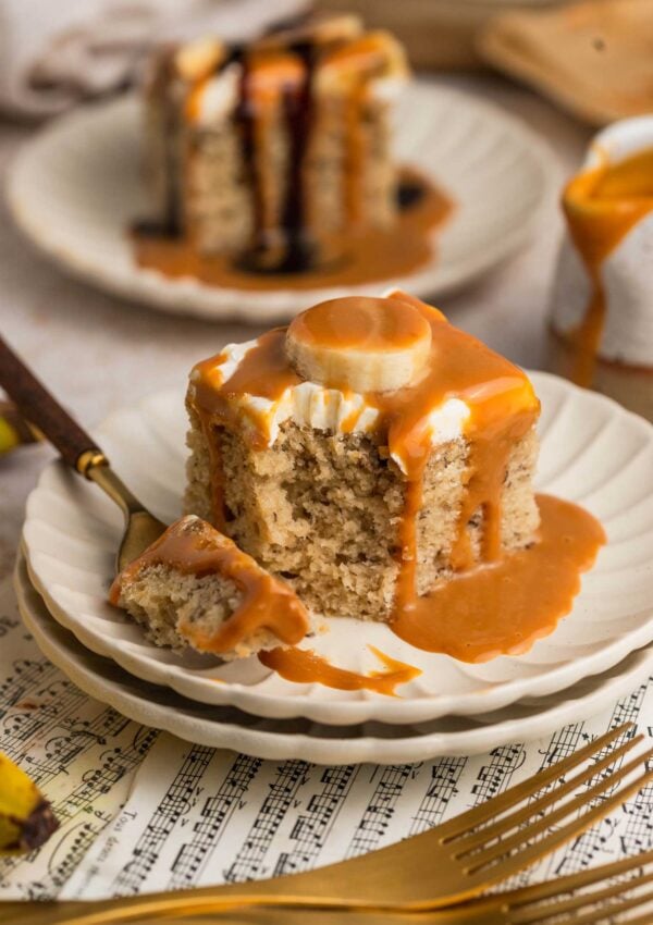 Easy Vegan Banana Sheet Cake – Simple, Moist!