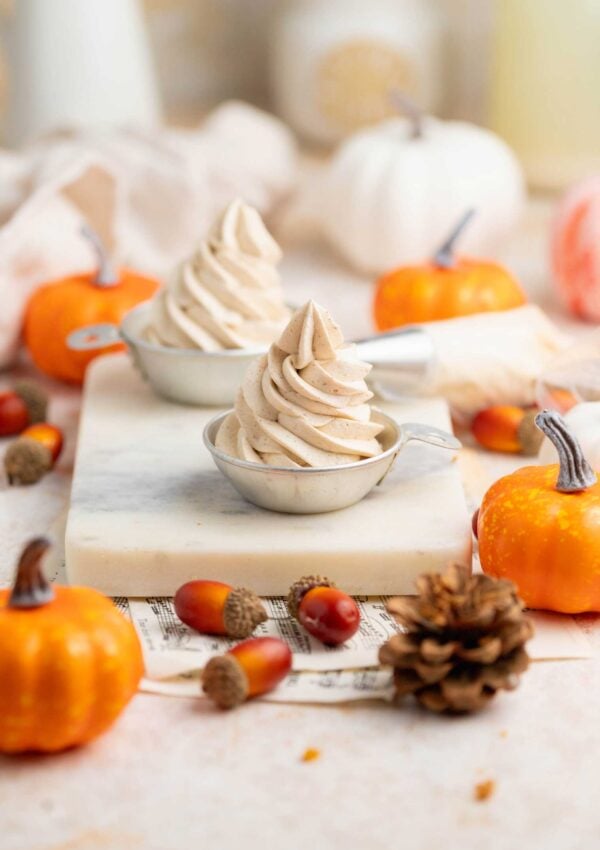 Vegan Pumpkin Spice Frosting – Super Easy!